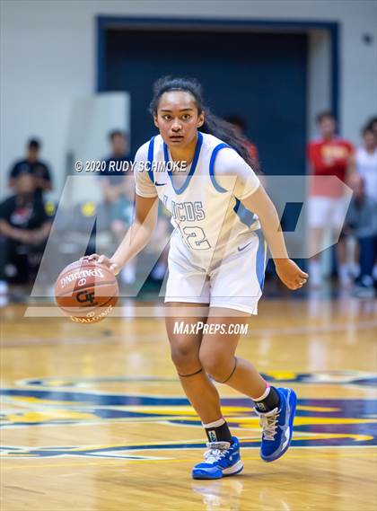 Thumbnail 3 in Cathedral Catholic vs. La Jolla Country Day (CIF SDS Girls Open Divistion Finals) photogallery.