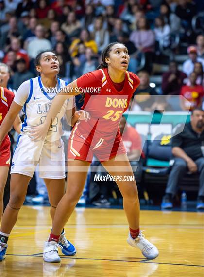 Thumbnail 3 in Cathedral Catholic vs. La Jolla Country Day (CIF SDS Girls Open Divistion Finals) photogallery.