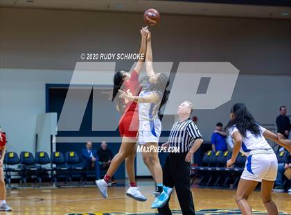 Thumbnail 1 in Cathedral Catholic vs. La Jolla Country Day (CIF SDS Girls Open Divistion Finals) photogallery.