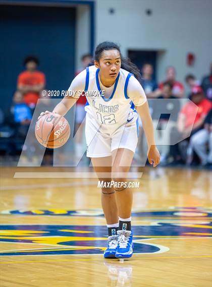 Thumbnail 2 in Cathedral Catholic vs. La Jolla Country Day (CIF SDS Girls Open Divistion Finals) photogallery.