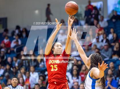 Thumbnail 2 in Cathedral Catholic vs. La Jolla Country Day (CIF SDS Girls Open Divistion Finals) photogallery.