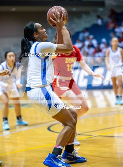 Thumbnail 3 in Cathedral Catholic vs. La Jolla Country Day (CIF SDS Girls Open Divistion Finals) photogallery.