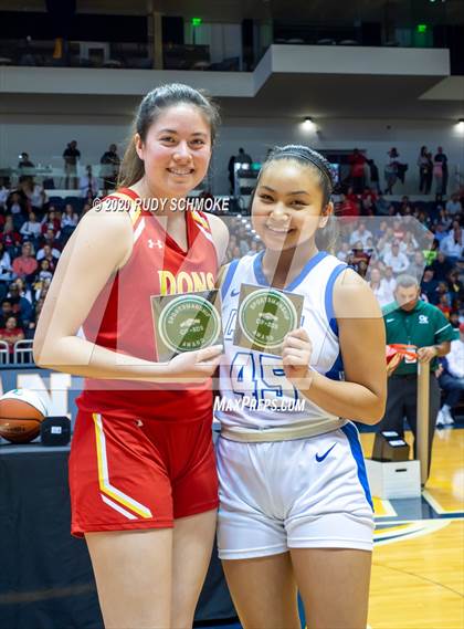 Thumbnail 1 in Cathedral Catholic vs. La Jolla Country Day (CIF SDS Girls Open Divistion Finals) photogallery.