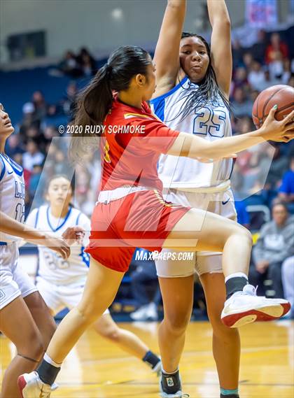 Thumbnail 1 in Cathedral Catholic vs. La Jolla Country Day (CIF SDS Girls Open Divistion Finals) photogallery.