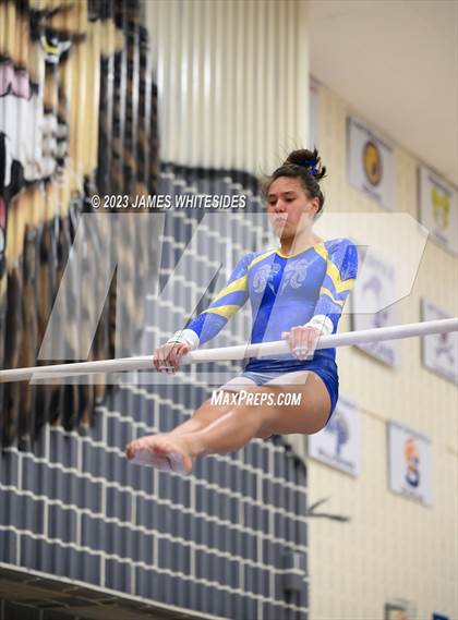Thumbnail 1 in VHSL Occoquan Region 6C Championships photogallery.