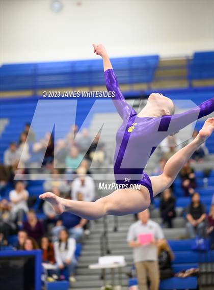 Thumbnail 2 in VHSL Occoquan Region 6C Championships photogallery.