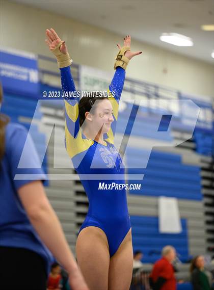 Thumbnail 1 in VHSL Occoquan Region 6C Championships photogallery.