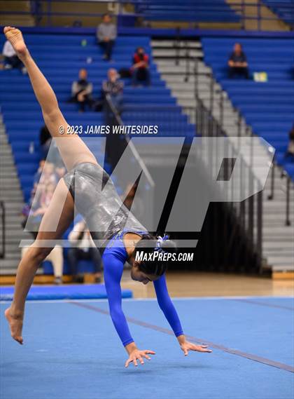 Thumbnail 2 in VHSL Occoquan Region 6C Championships photogallery.
