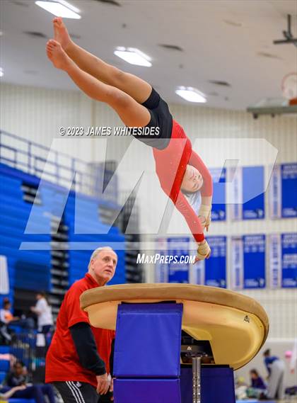 Thumbnail 3 in VHSL Occoquan Region 6C Championships photogallery.