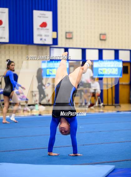 Thumbnail 2 in VHSL Occoquan Region 6C Championships photogallery.