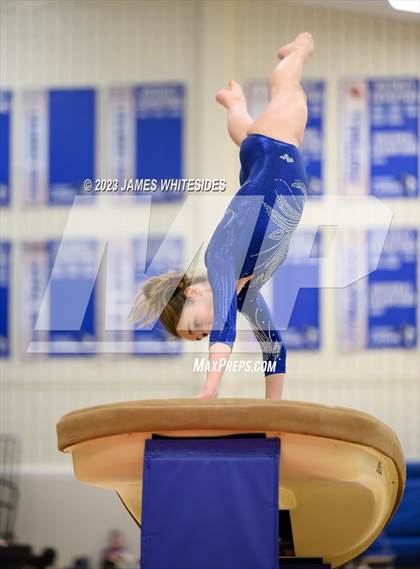 Thumbnail 3 in VHSL Occoquan Region 6C Championships photogallery.