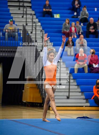 Thumbnail 3 in VHSL Occoquan Region 6C Championships photogallery.