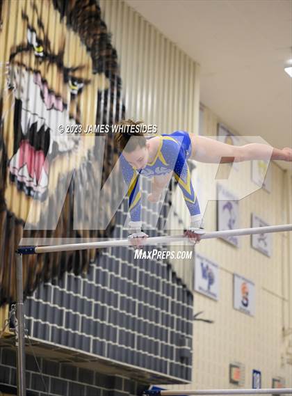 Thumbnail 3 in VHSL Occoquan Region 6C Championships photogallery.