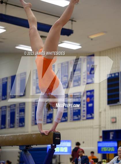 Thumbnail 3 in VHSL Occoquan Region 6C Championships photogallery.