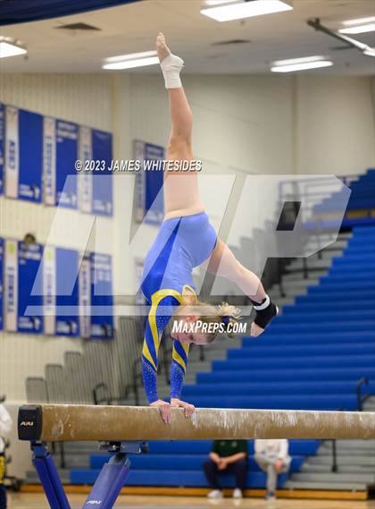Thumbnail 3 in VHSL Occoquan Region 6C Championships photogallery.