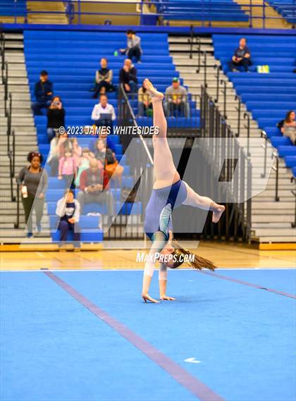 Thumbnail 2 in VHSL Occoquan Region 6C Championships photogallery.