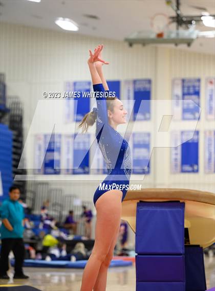 Thumbnail 2 in VHSL Occoquan Region 6C Championships photogallery.