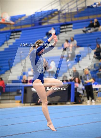 Thumbnail 3 in VHSL Occoquan Region 6C Championships photogallery.