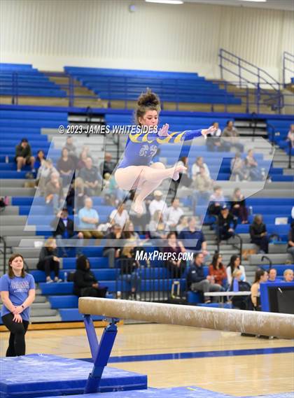 Thumbnail 2 in VHSL Occoquan Region 6C Championships photogallery.