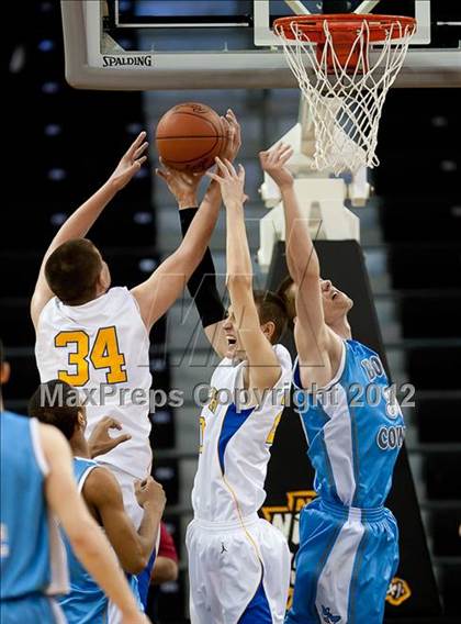 Thumbnail 2 in Newport Central Catholic vs. Boone County (Regional Playoff) photogallery.