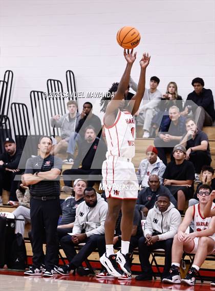 Thumbnail 3 in Harvard-Westlake vs Bishop Gorman (Harvard-Westlake Winter Showcase) photogallery.