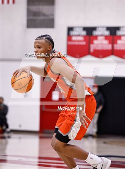 Thumbnail 3 in Harvard-Westlake vs Bishop Gorman (Harvard-Westlake Winter Showcase) photogallery.