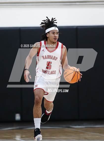 Thumbnail 3 in Harvard-Westlake vs Bishop Gorman (Harvard-Westlake Winter Showcase) photogallery.