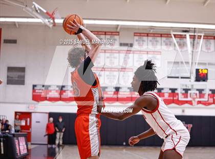 Thumbnail 3 in Harvard-Westlake vs Bishop Gorman (Harvard-Westlake Winter Showcase) photogallery.