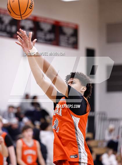 Thumbnail 2 in Harvard-Westlake vs Bishop Gorman (Harvard-Westlake Winter Showcase) photogallery.