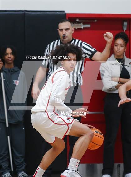 Thumbnail 2 in Harvard-Westlake vs Bishop Gorman (Harvard-Westlake Winter Showcase) photogallery.