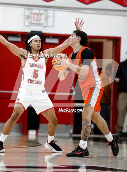 Thumbnail 3 in Harvard-Westlake vs Bishop Gorman (Harvard-Westlake Winter Showcase) photogallery.