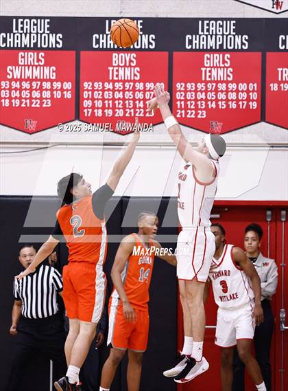 Thumbnail 2 in Harvard-Westlake vs Bishop Gorman (Harvard-Westlake Winter Showcase) photogallery.