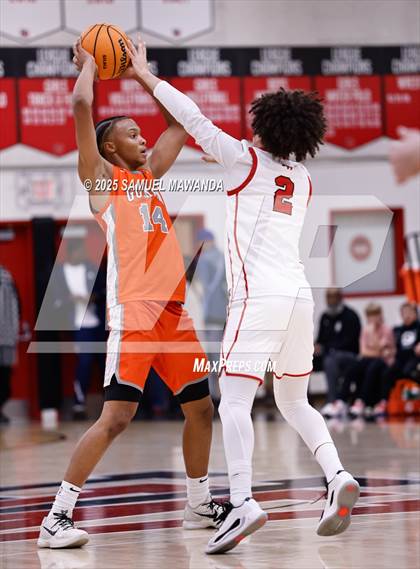 Thumbnail 2 in Harvard-Westlake vs Bishop Gorman (Harvard-Westlake Winter Showcase) photogallery.