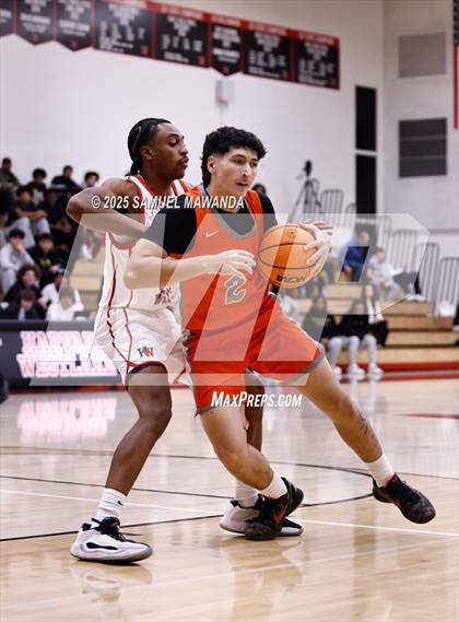 Thumbnail 1 in Harvard-Westlake vs Bishop Gorman (Harvard-Westlake Winter Showcase) photogallery.