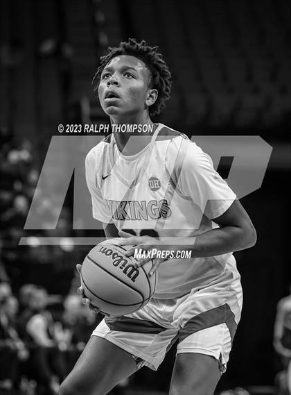 Thumbnail 3 in Sacramento vs. Vanden (CIF SJS D-3 Final) photogallery.