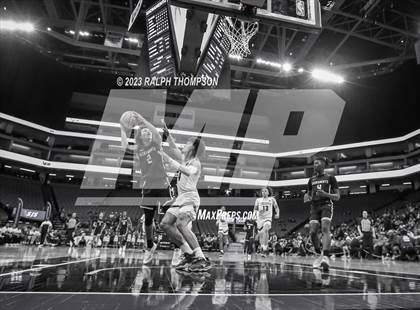 Thumbnail 2 in Sacramento vs. Vanden (CIF SJS D-3 Final) photogallery.