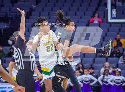 Thumbnail 2 in Sacramento vs. Vanden (CIF SJS D-3 Final) photogallery.