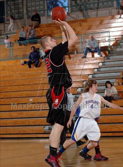 Thumbnail 1 in Logan vs. Bakersfield Christian (MaxPreps Holiday Classic) photogallery.