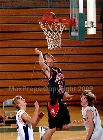 Thumbnail 1 in Logan vs. Bakersfield Christian (MaxPreps Holiday Classic) photogallery.
