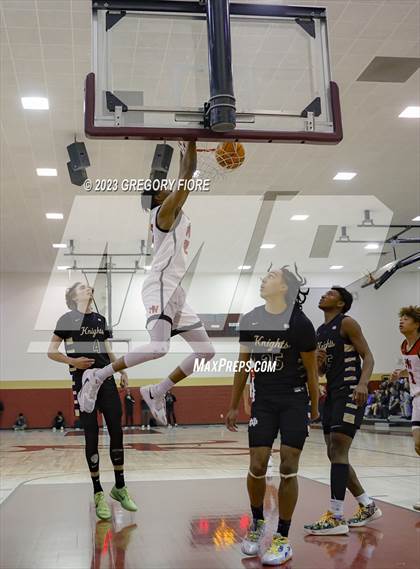 Thumbnail 2 in Harvard-Westlake vs. Notre Dame (SO) photogallery.