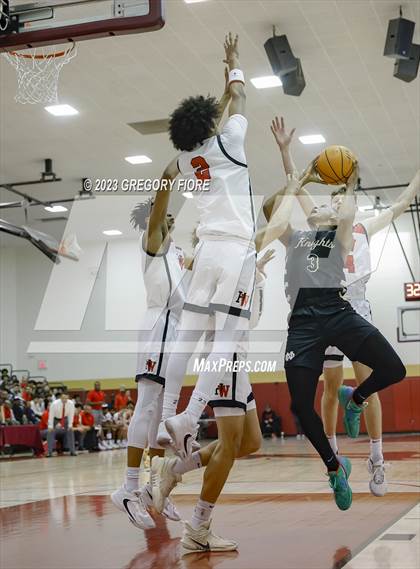 Thumbnail 2 in Harvard-Westlake vs. Notre Dame (SO) photogallery.