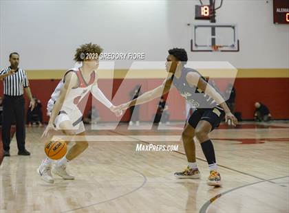 Thumbnail 3 in Harvard-Westlake vs. Notre Dame (SO) photogallery.