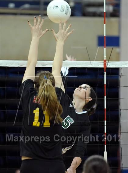 Thumbnail 2 in St. Francis vs. Granite Bay (CIF SJS D1 Final) photogallery.