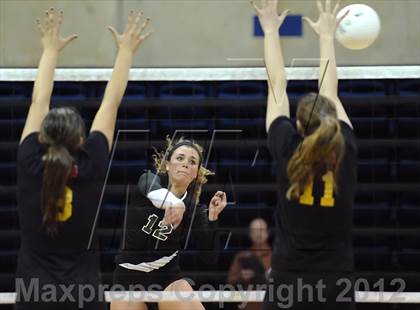 Thumbnail 2 in St. Francis vs. Granite Bay (CIF SJS D1 Final) photogallery.