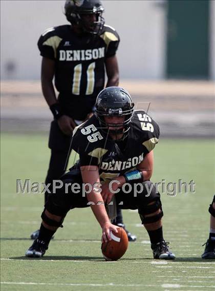 Thumbnail 3 in Glades Central vs. Denison (Texas vs. Florida Football Showcase) photogallery.