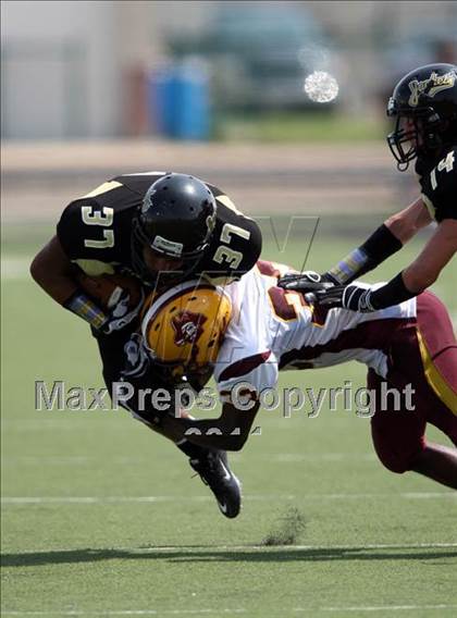 Thumbnail 3 in Glades Central vs. Denison (Texas vs. Florida Football Showcase) photogallery.