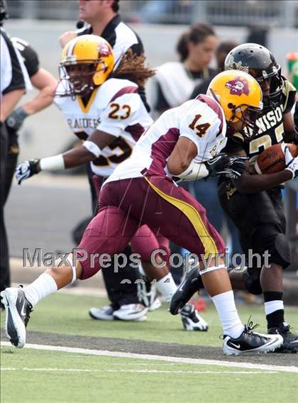 Thumbnail 3 in Glades Central vs. Denison (Texas vs. Florida Football Showcase) photogallery.