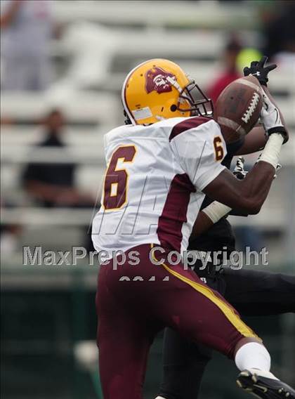 Thumbnail 2 in Glades Central vs. Denison (Texas vs. Florida Football Showcase) photogallery.