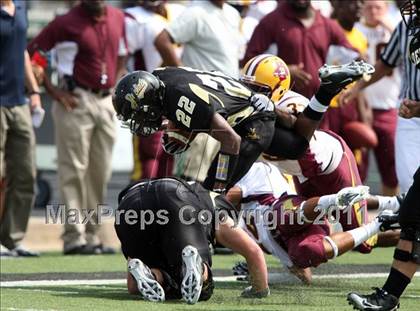 Thumbnail 3 in Glades Central vs. Denison (Texas vs. Florida Football Showcase) photogallery.