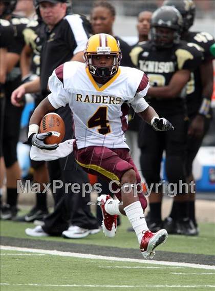 Thumbnail 1 in Glades Central vs. Denison (Texas vs. Florida Football Showcase) photogallery.
